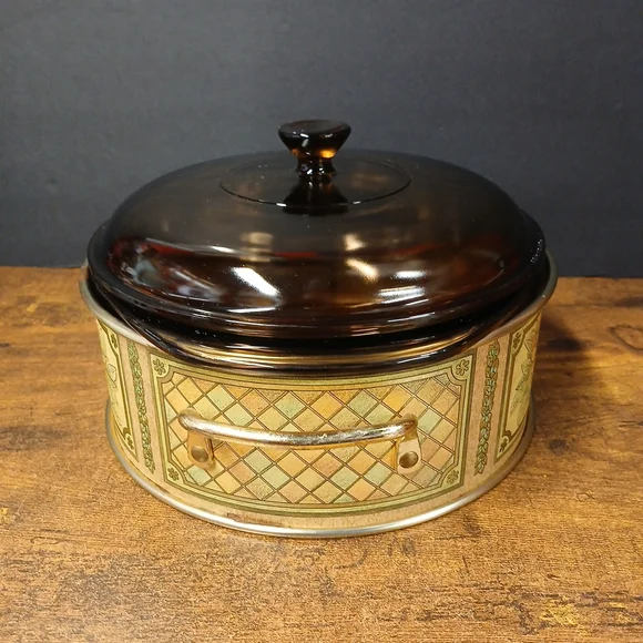 Vintage Pyrex 024 2L Amber Brown Glass Bowl Casserole Dish w/624-C Lid & Carrier - Picture 4 of 13